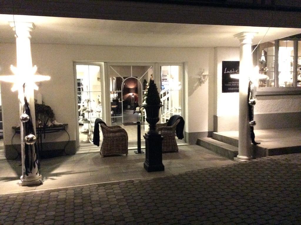 Landcafe Mit Mini Hotel Burgdorf Bagian luar foto