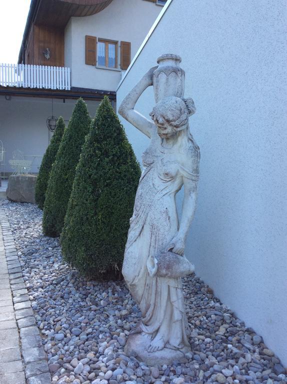 Landcafe Mit Mini Hotel Burgdorf Bagian luar foto