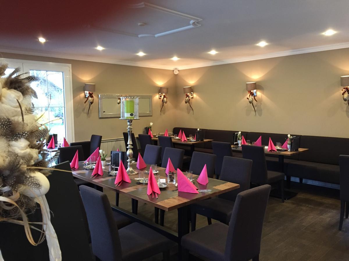 Landcafe Mit Mini Hotel Burgdorf Bagian luar foto