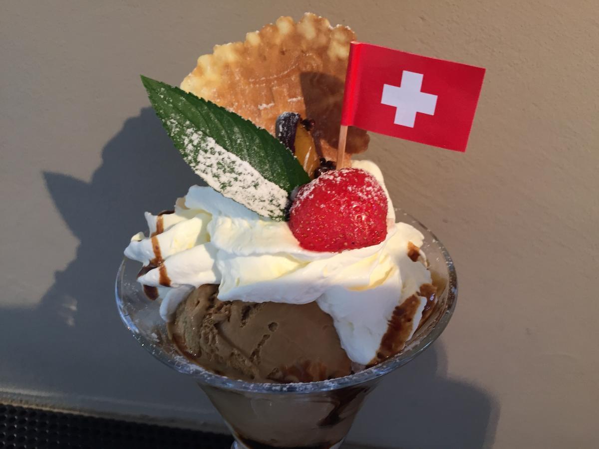 Landcafe Mit Mini Hotel Burgdorf Bagian luar foto