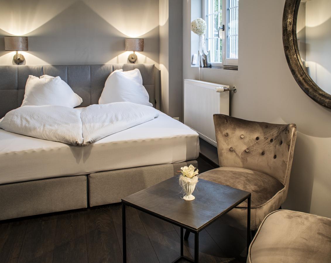 Landcafe Mit Mini Hotel Burgdorf Bagian luar foto